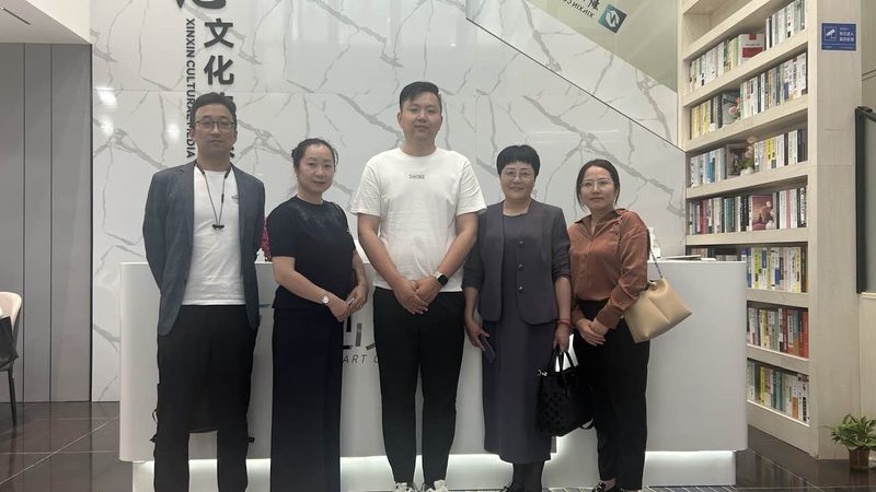 会议器材租赁清单，如何打造高效会议体验？**